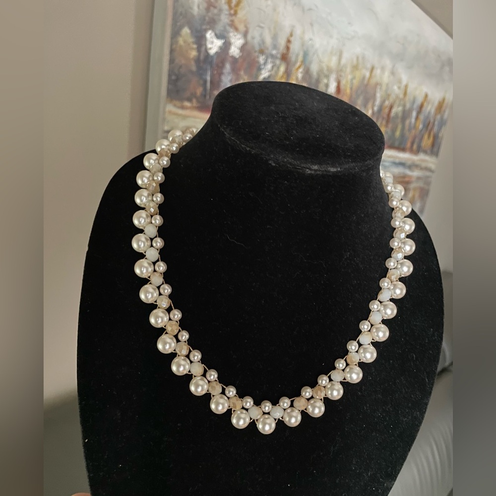 Elegant Pearl Necklace